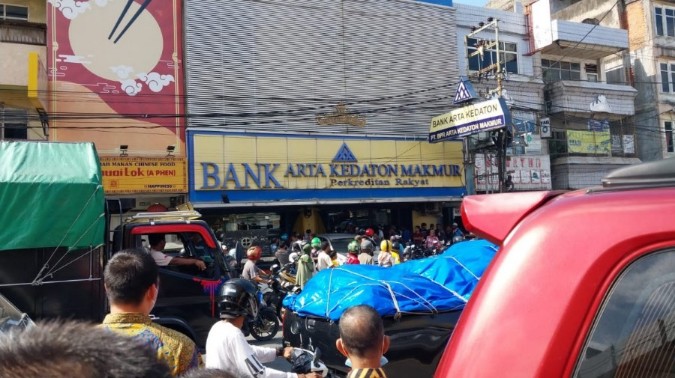 Ini Dia Kronologi Percobaan Perampokan Bersenjata di Bank Arta Kedaton Makmur Telukbetung!