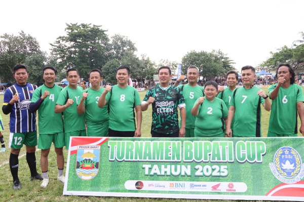 Bupati Pesisir Barat Resmi Buka Turnamen Sepak Bola Bupati Cup 2025