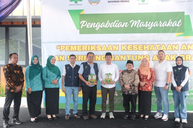 Pemkab Apresiasi Aksi Sosial, Ribuan Anak di Pesisir Barat Dapat Pemeriksaan Jantung Gratis