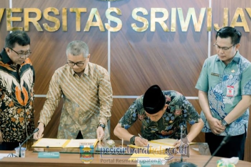 Penuhi Kebutuhan RSUD Baru, Bupati Dedi Irawan Teken MoU Dokter Spesialis dengan Unsri