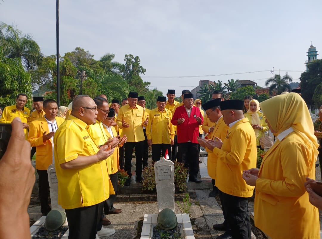 HUT ke-61, DPD Golkar Lampung Ziarah ke TMP: Refleksi Kenang Jasa Pendahulu